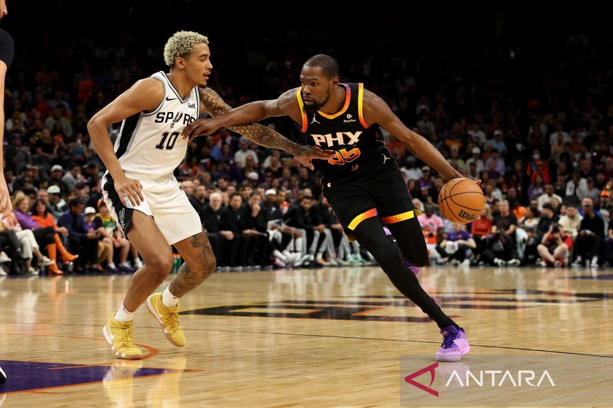 Kevin Durant naik ke posisi 10 pencetak tiga angka terbanyak NBA