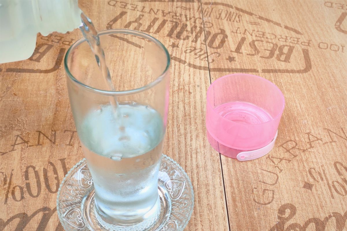 Berapa banyak air yang harus diminum saat sahur? Ini kata dokter