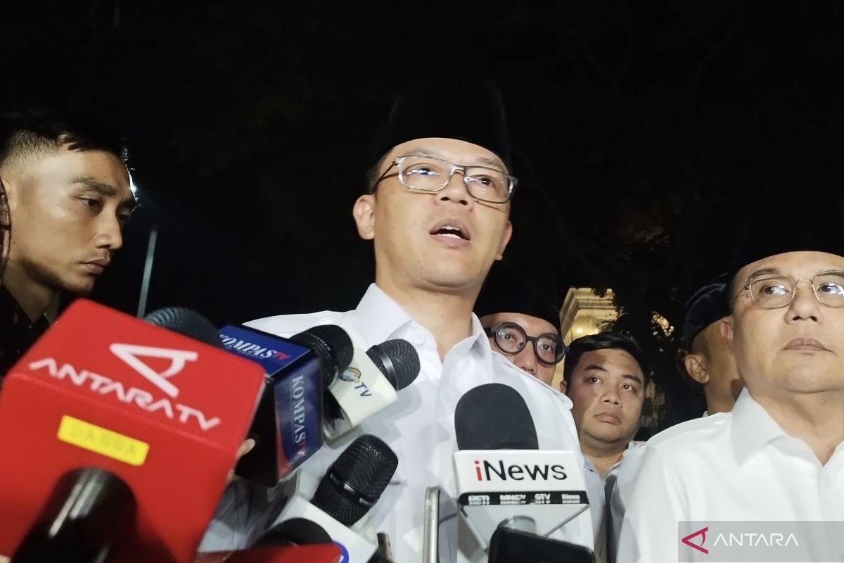 Sekjen perintahkan copot bendera Gerindra di jalanan usai HUT selesai