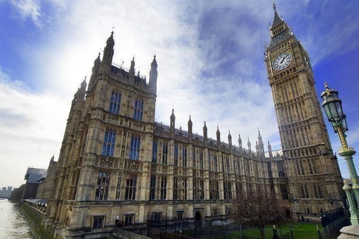 Inggris pertimbangkan hapus eks Pangeran Andrew dari suksesi kerajaan