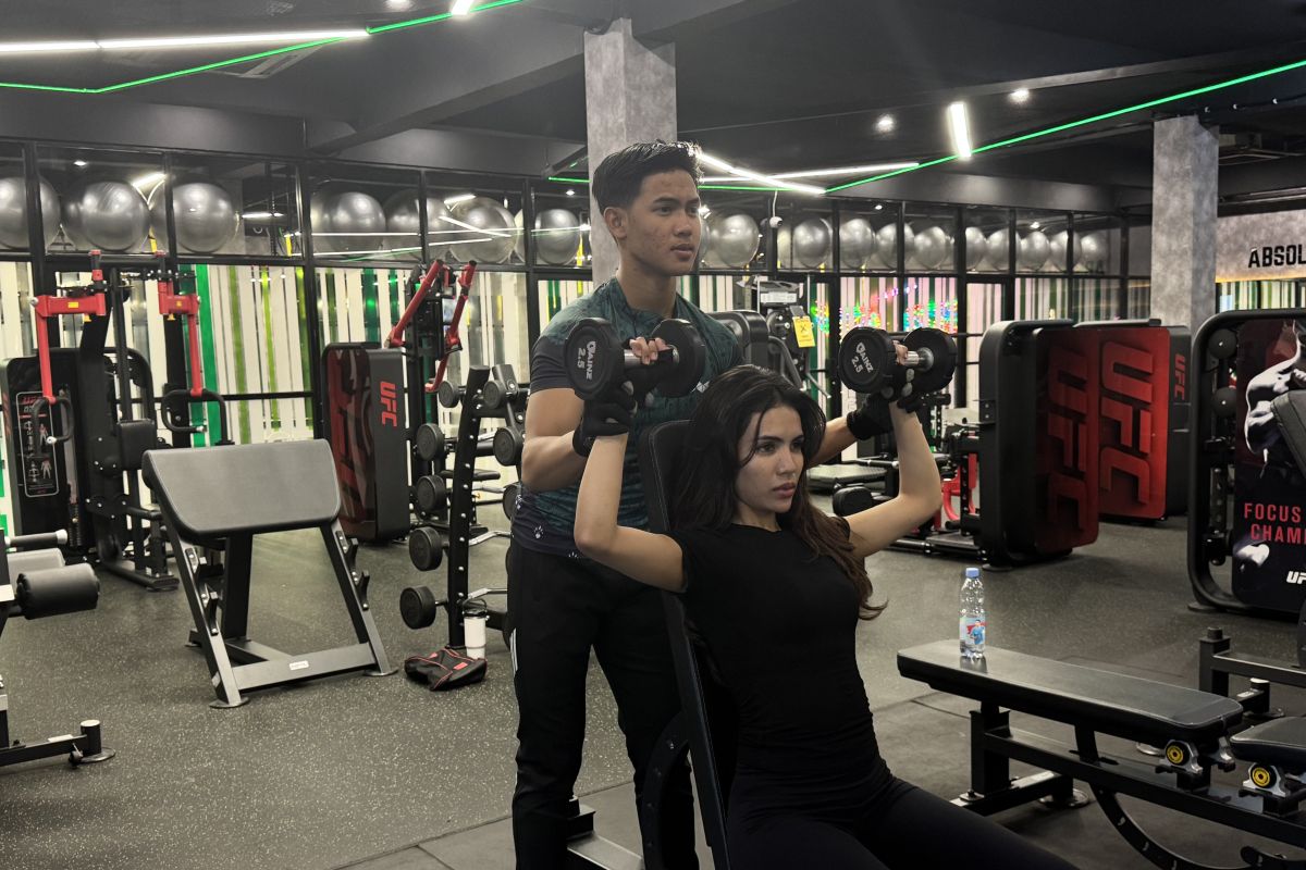 Latihan beban bisa jadi pilihan untuk lansia dalam bangun massa otot