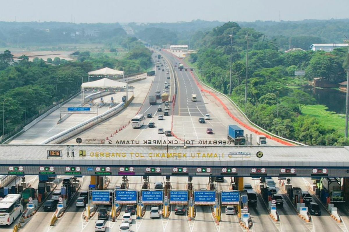 Jasamarga catat peningkatan lalu lintas di Tol Japek pada libur Imlek