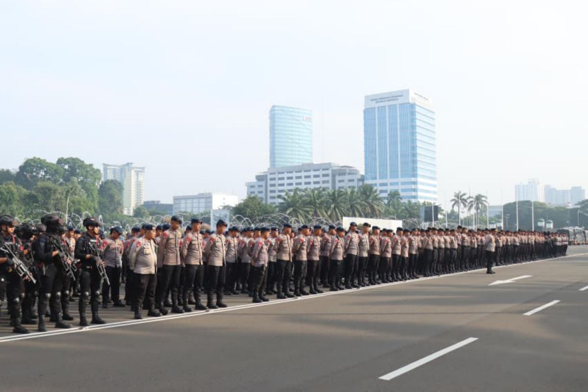 1.060 personel jaga aksi guru madrasah di DPR
