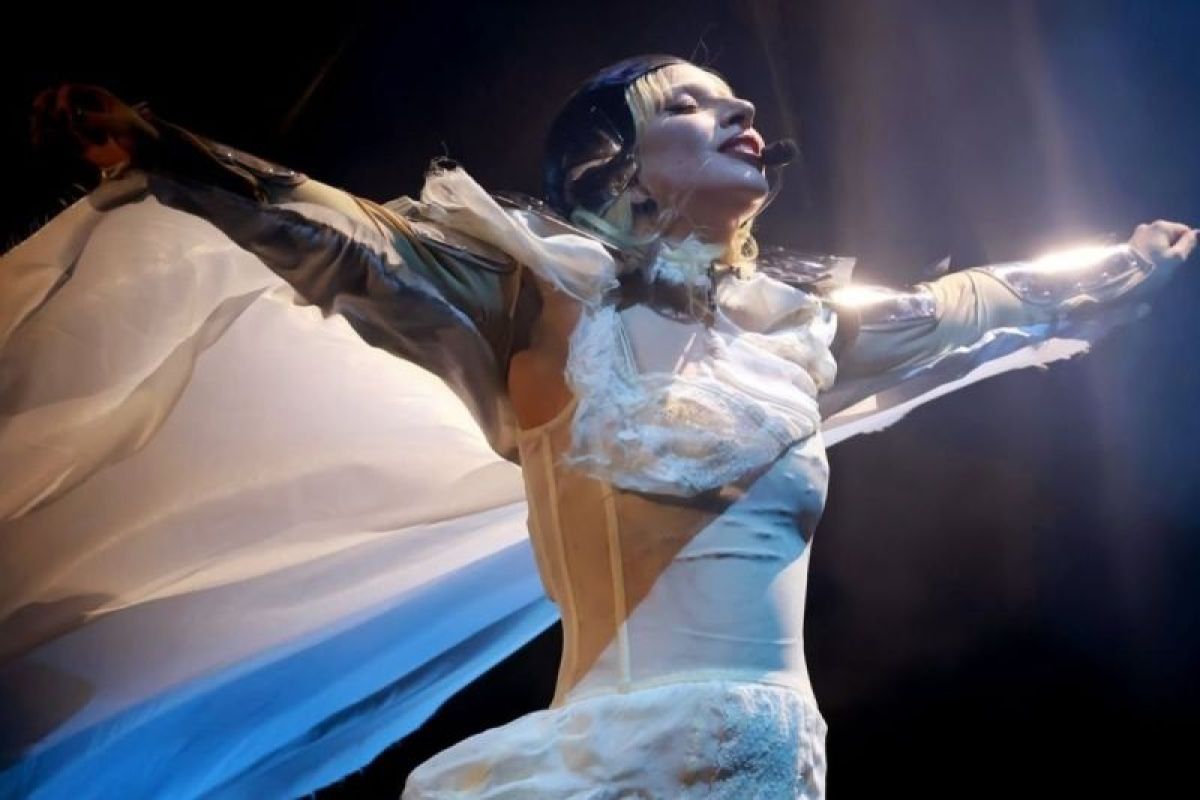 Lady Gaga bawa pulang dua piala dari Grammy Awards