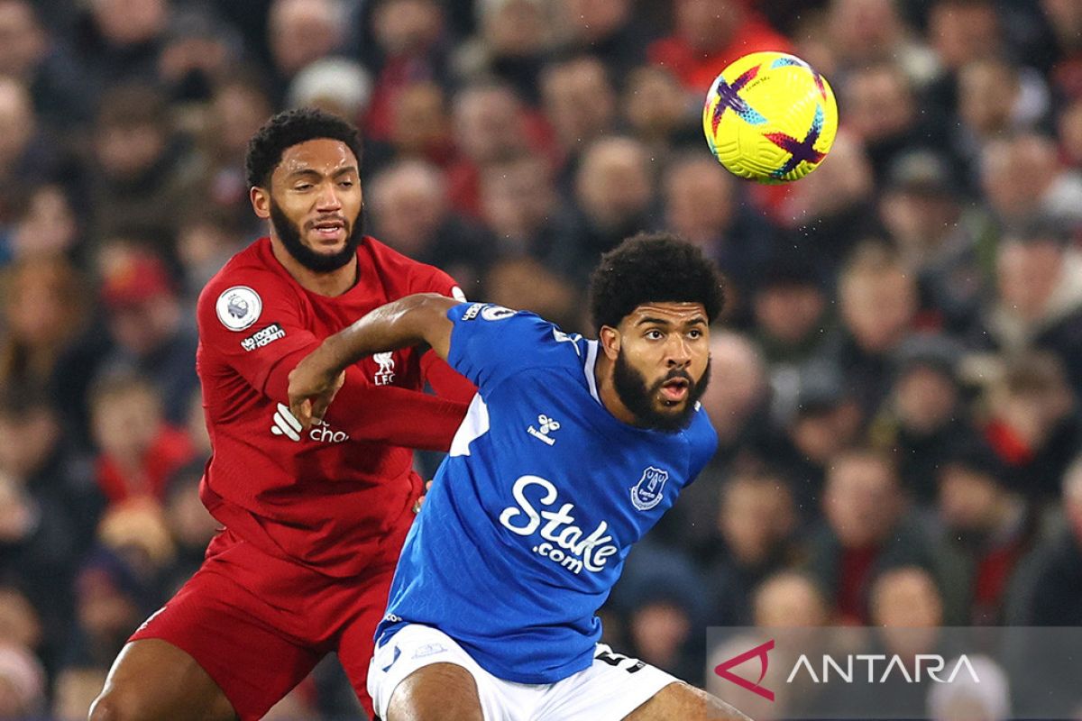 Joe Gomez diragukan, Liverpool krisis bek kanan saat hadapi Sunderland