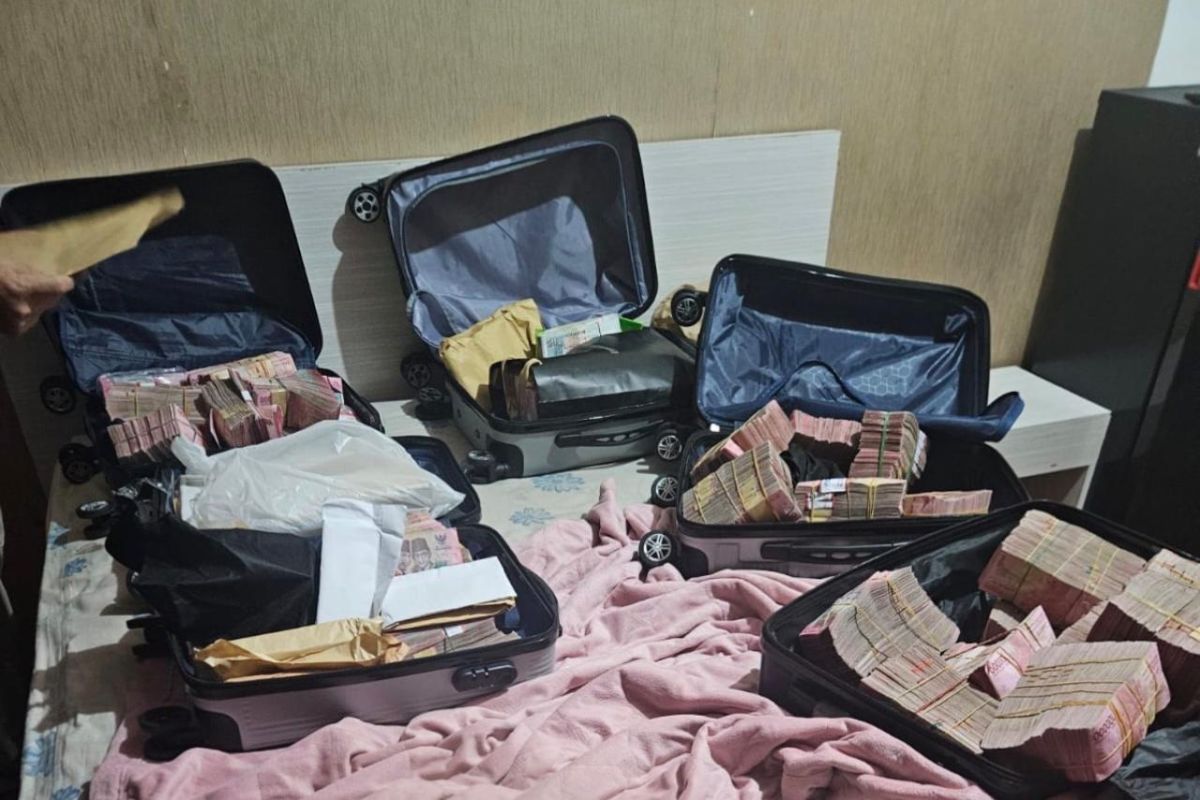 KPK ungkap uang Rp5 M yang disita di Ciputat berasal dari rumah aman