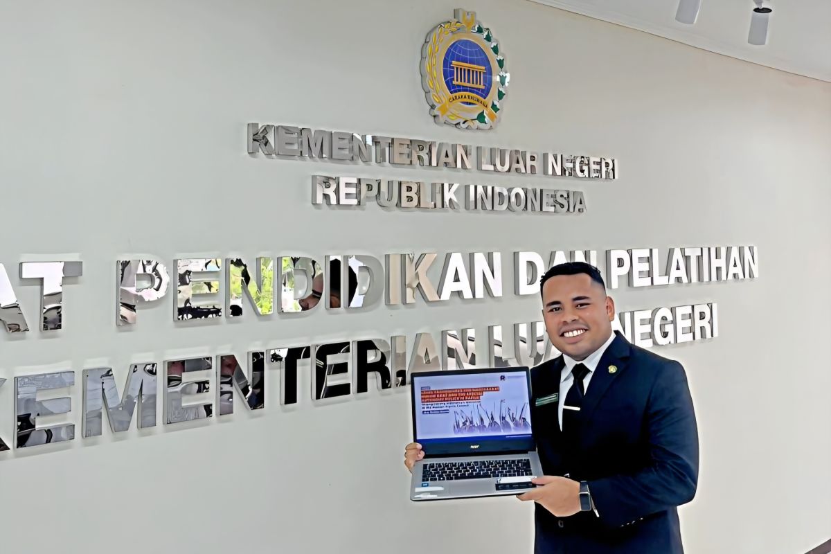 Beasiswa ADEM antarkan putra asal Papua Lukas Norman raih cita-cita