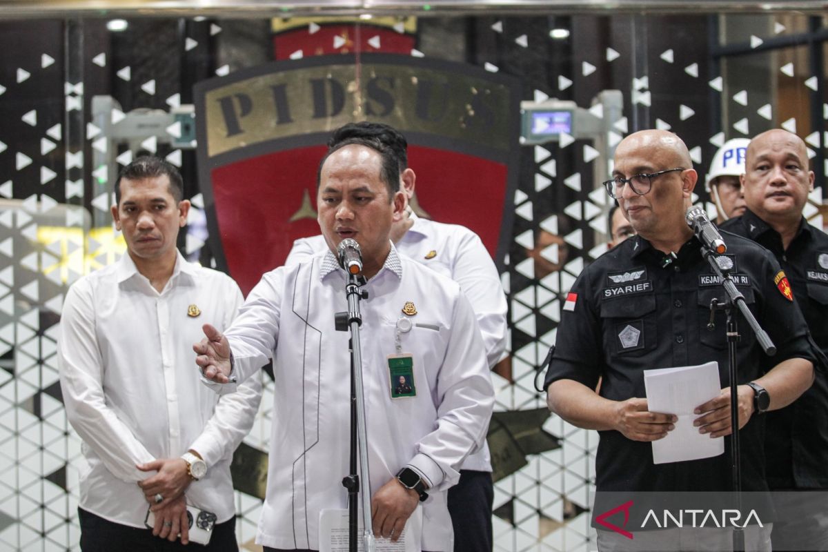 Kejagung geledah kantor tersangka kasus penyimpangan ekspor CPO