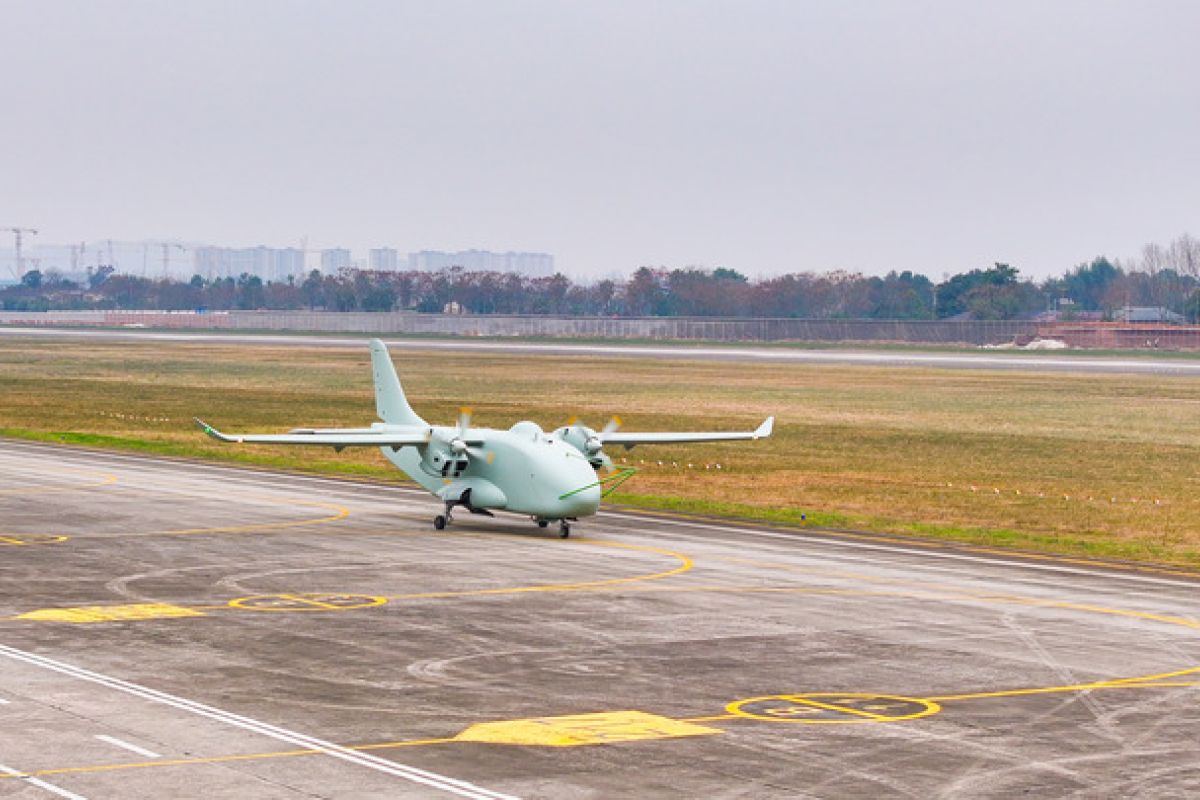 Pesawat kargo nirawak hibrida China rampungkan penerbangan perdana