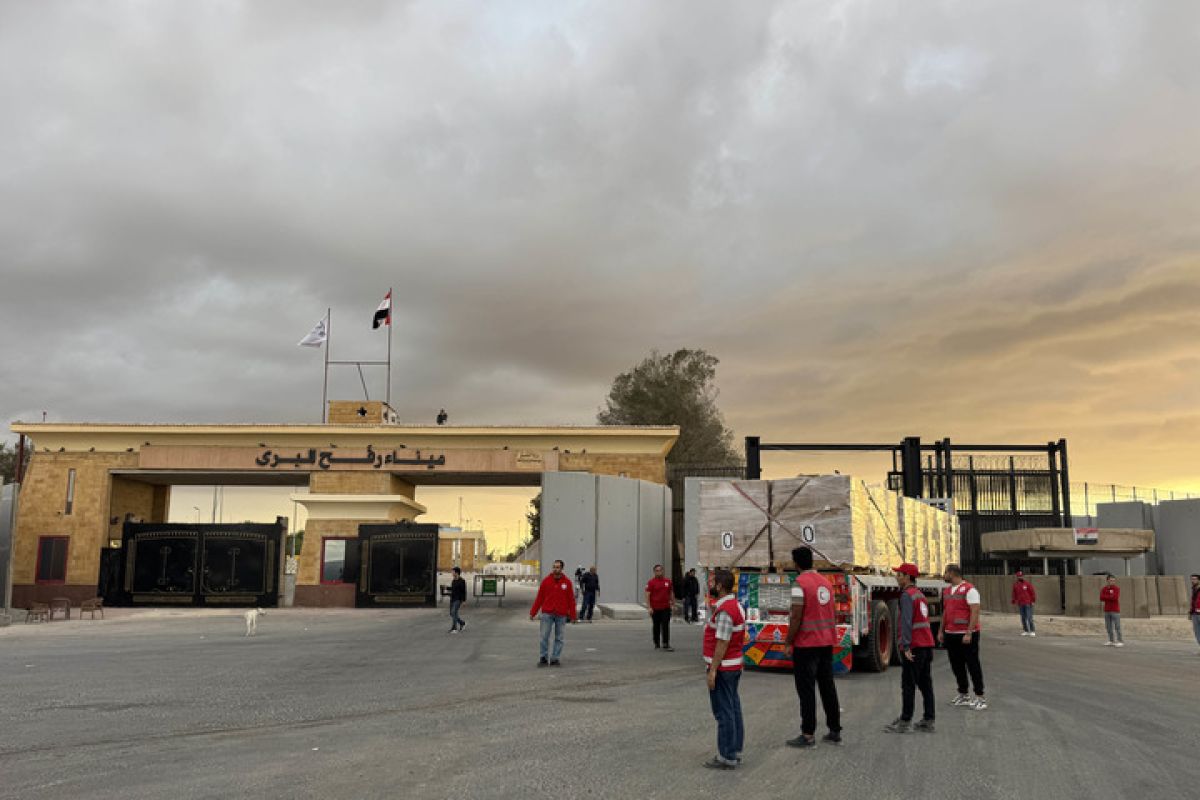 Perlintasan perbatasan Rafah mulai beroperasi dengan akses terbatas