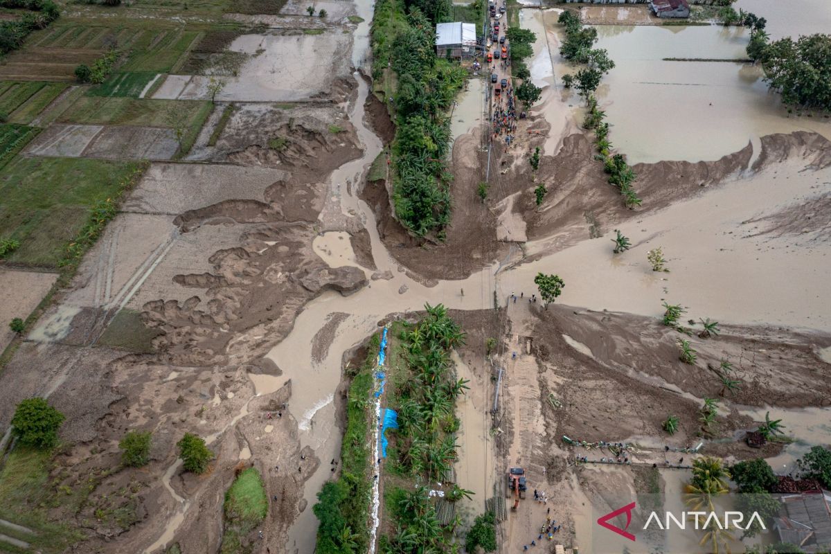 Hampir sepekan Grobogan-Demak masih direndam banjir
