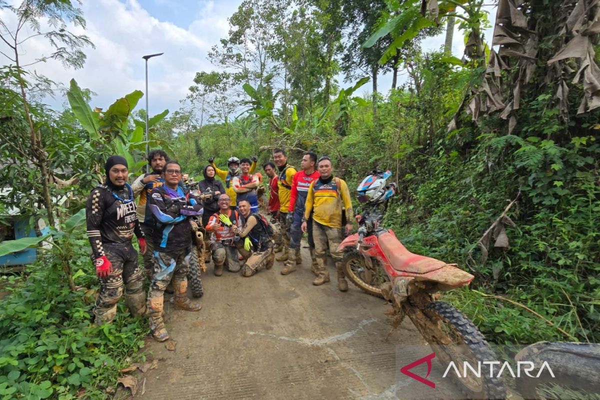 Komunitas Jurnalis Cross gelar trabas, rayakan HUT ke-5