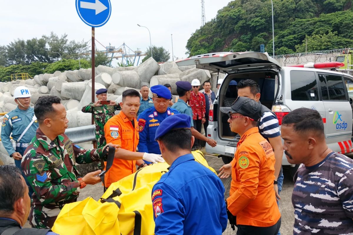 Kapal KM Marina 7 terbakar di Perairan Banten, satu orang meninggal