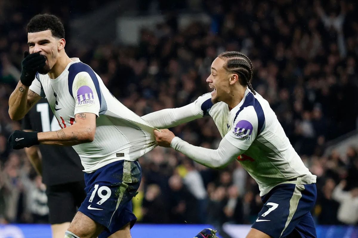 Diimbangi Tottenham 2-2, City gagal pangkas jarak dari Arsenal