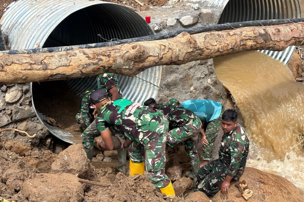 TNI AD percepat pembangunan jembatan di Bener Meriah