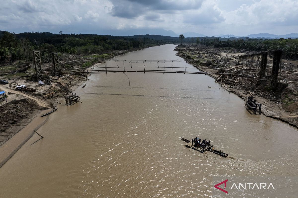 Warga waspadai sungai yang melebar pascabencana banjir di Aceh Timur