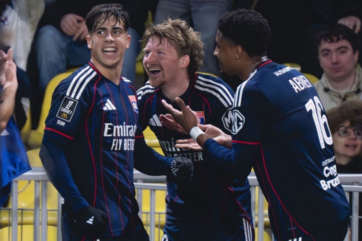 Lyon menang tipis atas Nantes, Lens kembali ke puncak klasemen