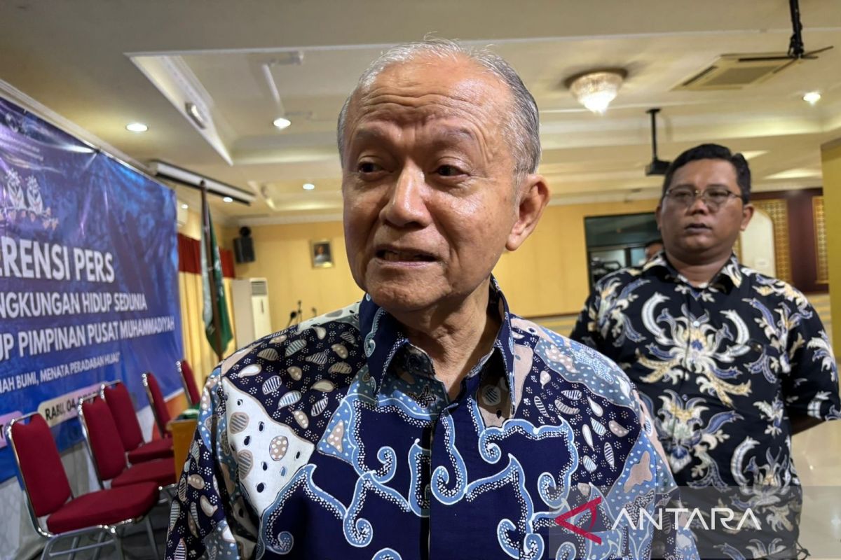 Anwar Abbas minta umat kedepankan toleransi soal awal Ramadhan