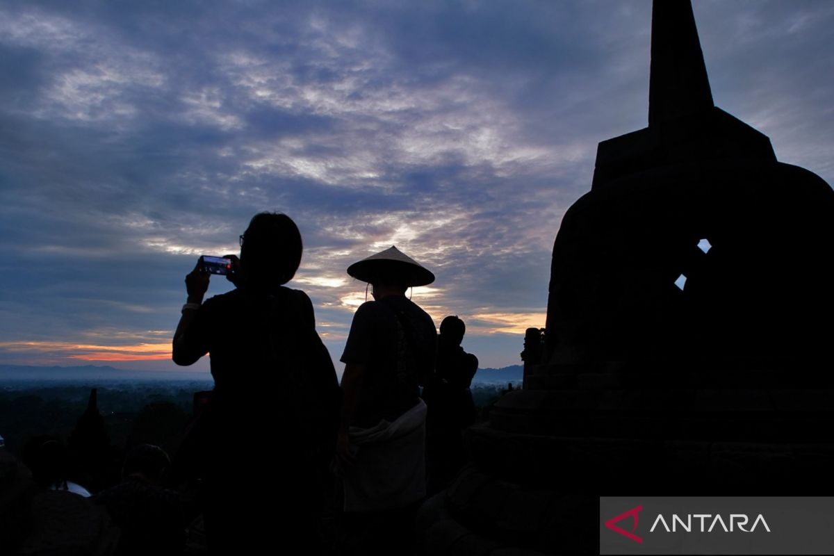 Candi Borobudur promo tiket sunrise dan sunset Imlek 2577