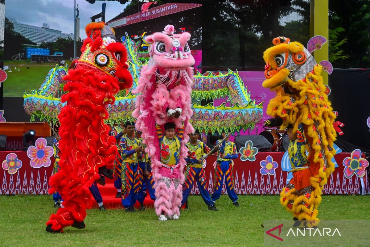 Simak kembali warta soal Imlek Festival, rencana konser BTS