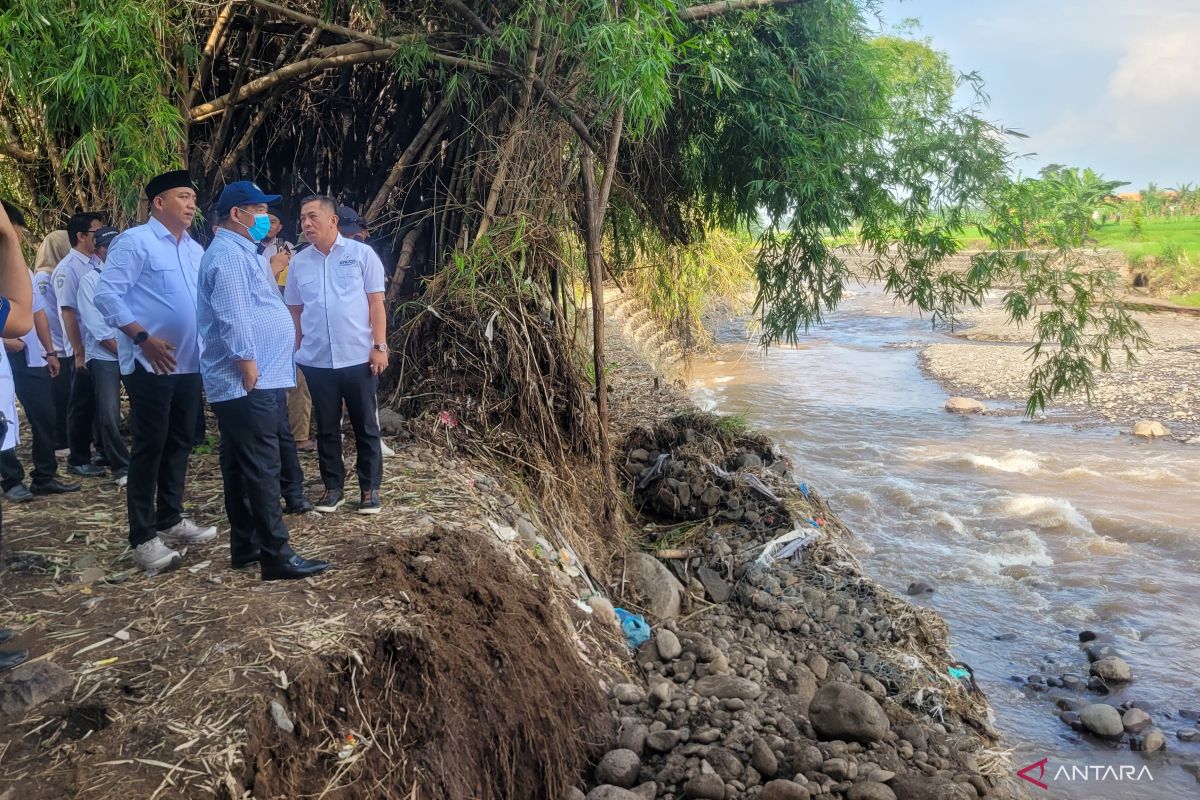 Luapan Sungai Lubawang Situbondo kembali membanjiri rumah warga