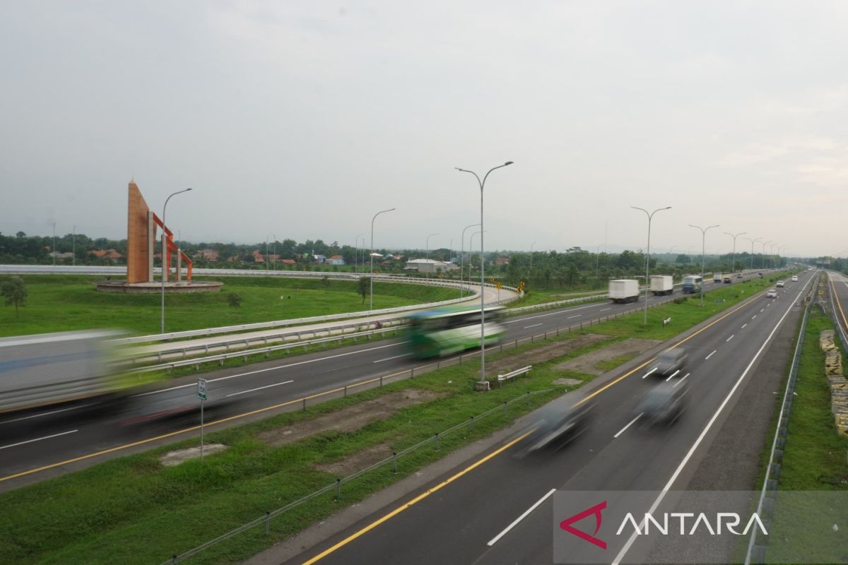 Astra Tol Cipali: 396 ribu kendaraan melintas selama libur Imlek