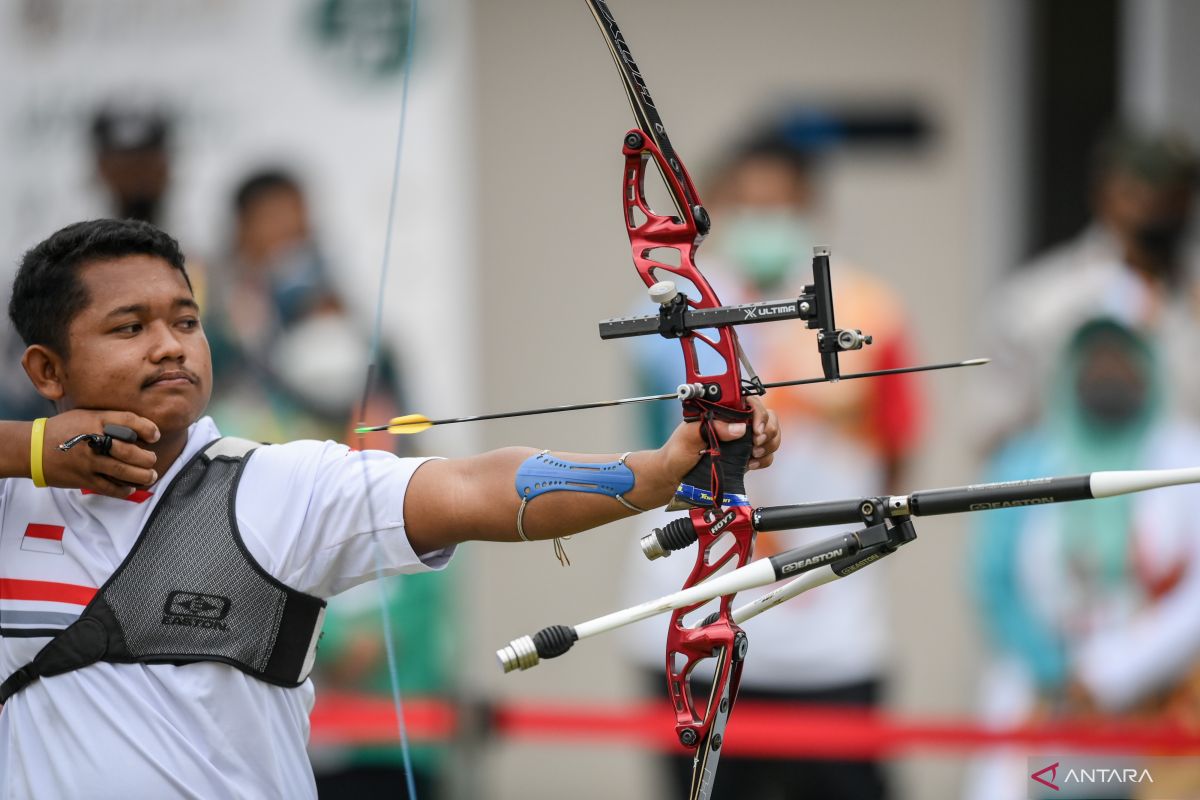 Para panahan tambah emas untuk Indonesia dari recurve beregu putra