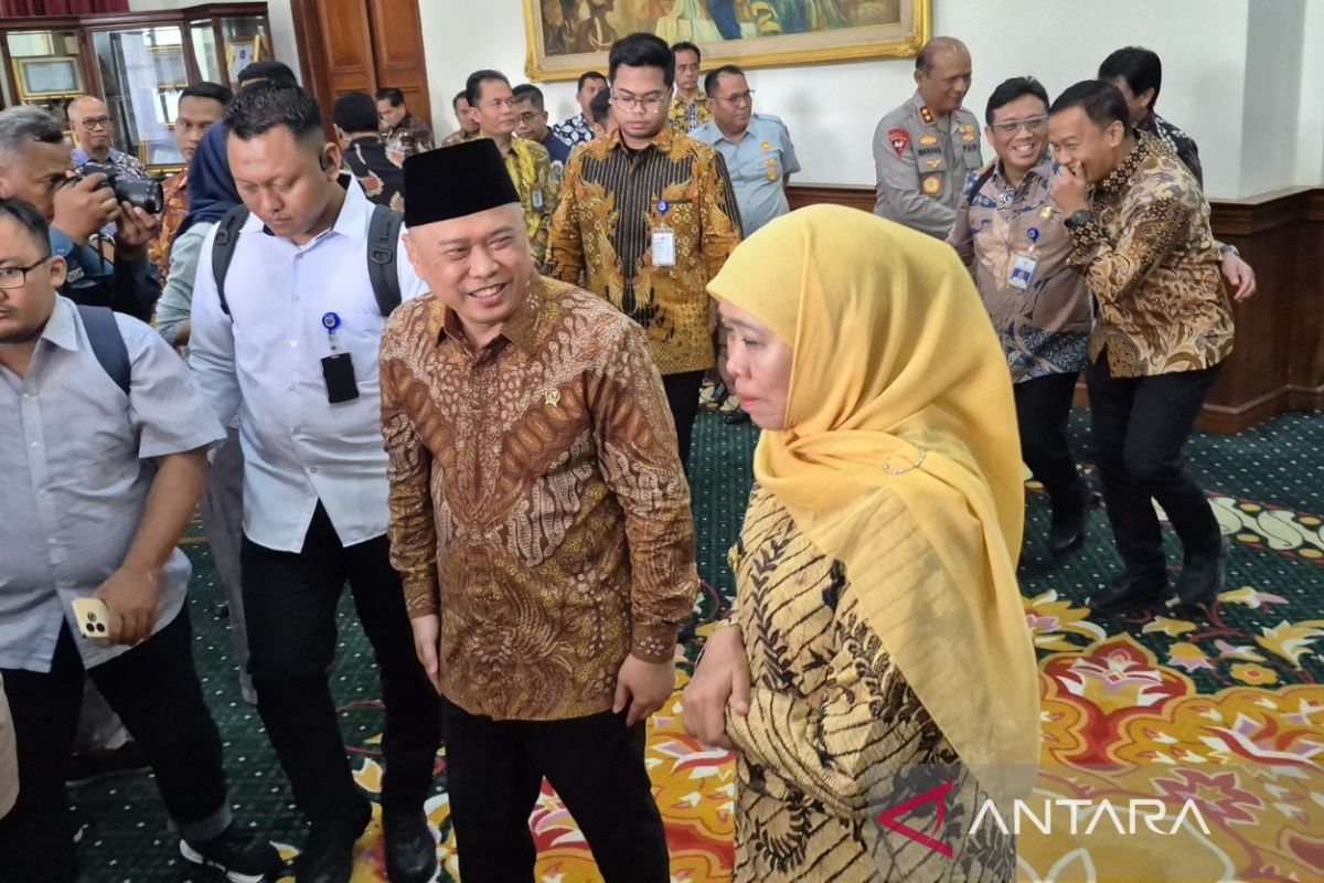 Menhub-Gubernur Jatim koordinasi kesiapan angkutan Lebaran 2026
