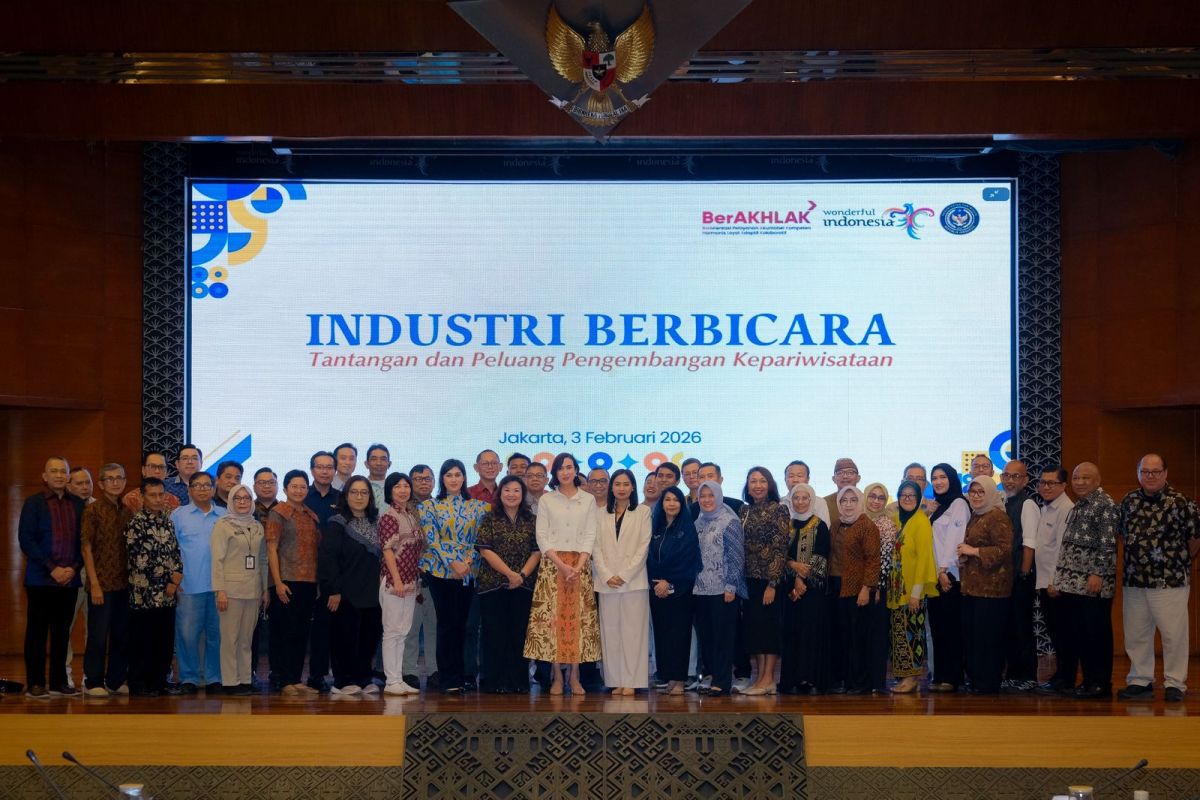 Menpar berdialog dengan industri untuk majukan pariwisata nasional