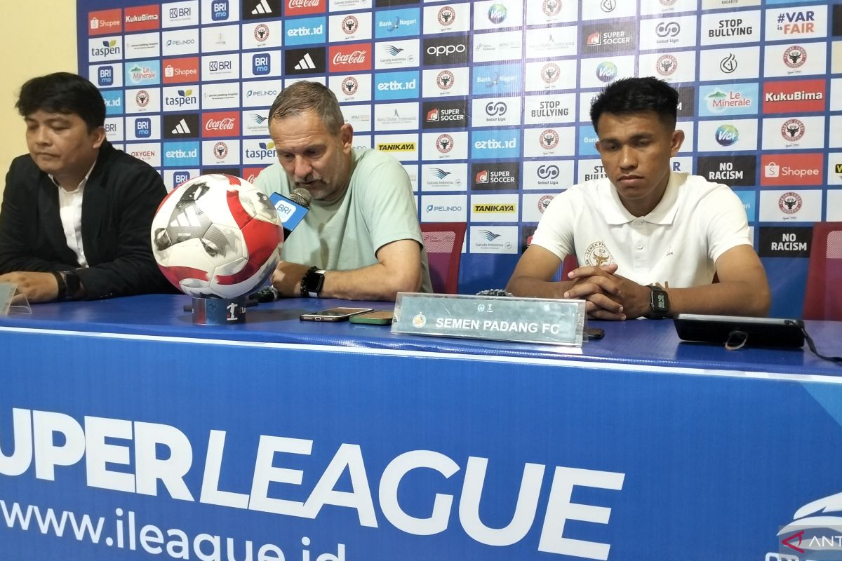 Penalti Diego Mauricio menangkan Semen Padang atas Persita