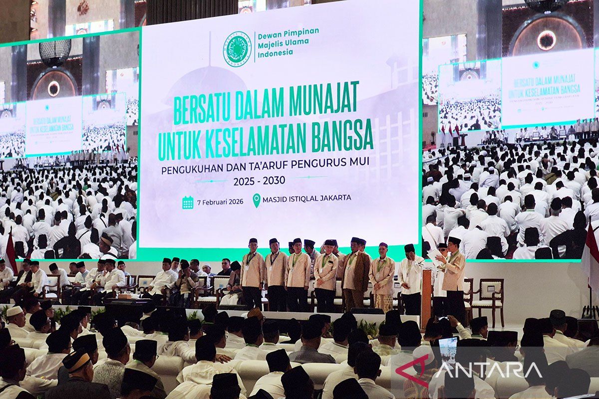 Disaksikan Prabowo, MUI kukuhkan pengurus masa khidmat 2025-2030