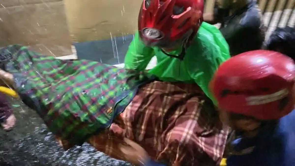 Ibu-Ibu yang Tertimbun Longsor di Jero Kuta Kaum Bondongan Bogor Meninggal Dunia