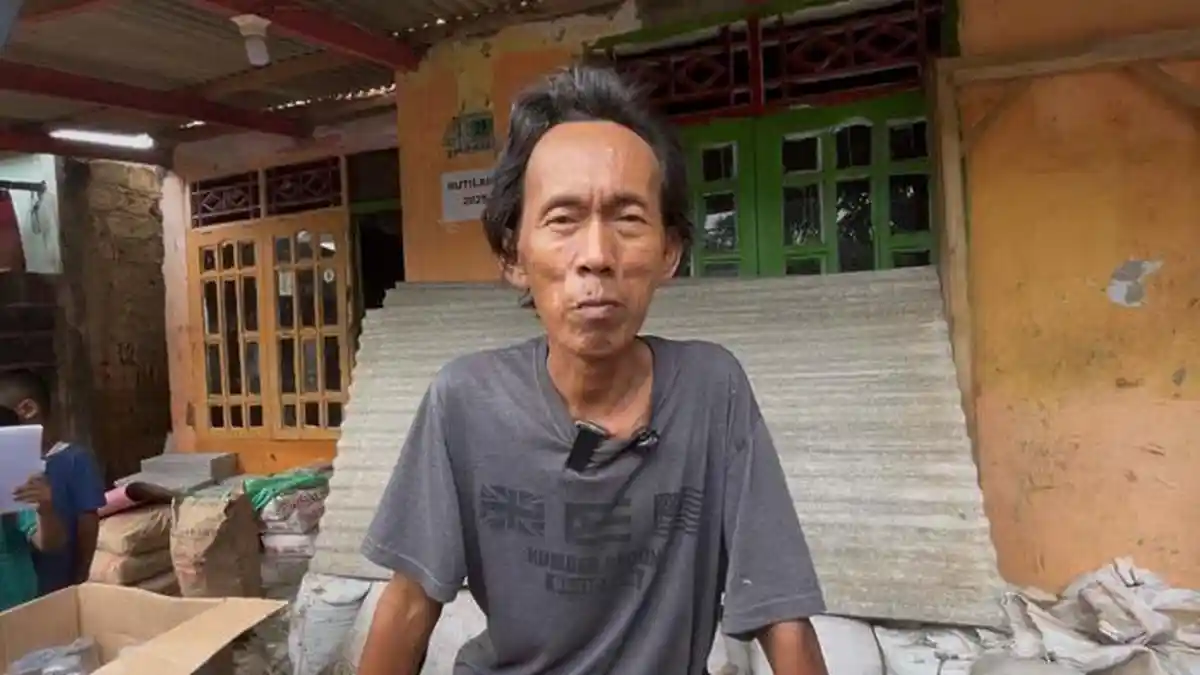 Cerita Penjual Es Kue Asal Bogor yang Difitnah Gunakan Bahan Spons, Dagangannya Diremas Bak Kapas