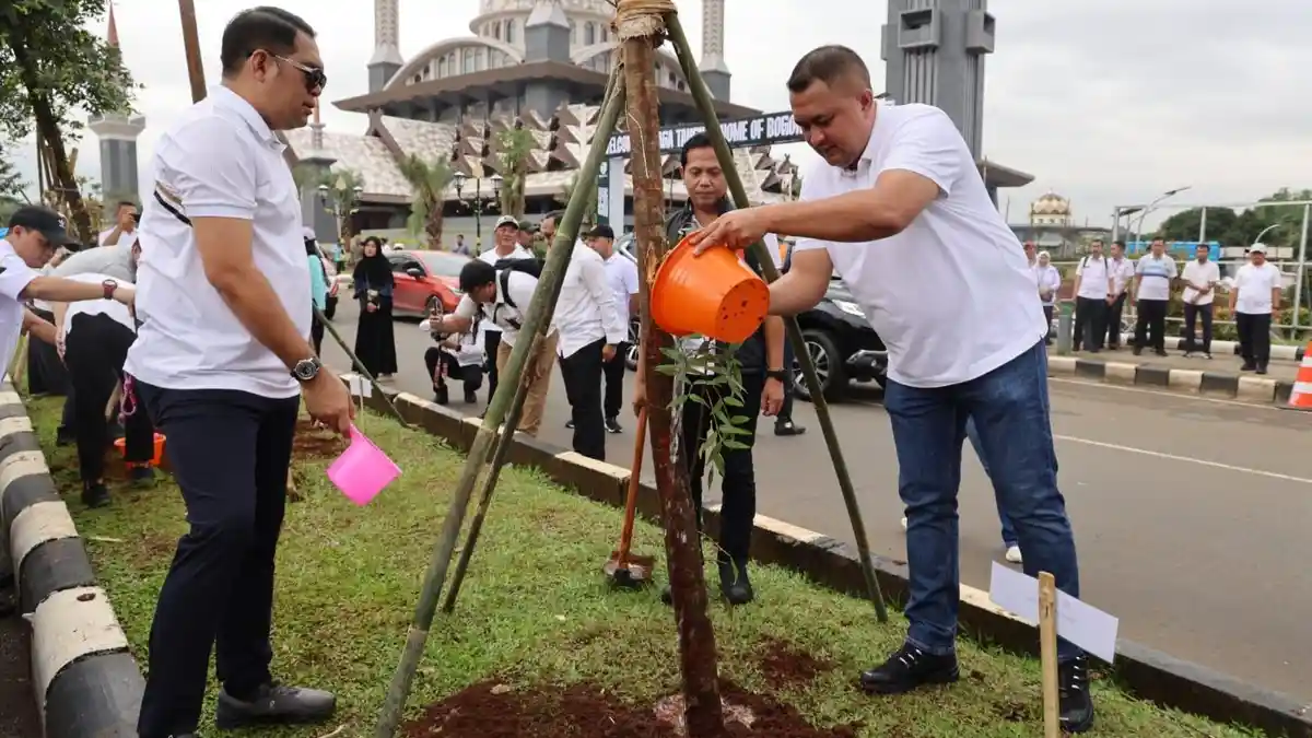 Kawasan Pakansari Bogor Ditanami 1.000 Pohon, Rehabilitasi Pasca Diterjang Badai