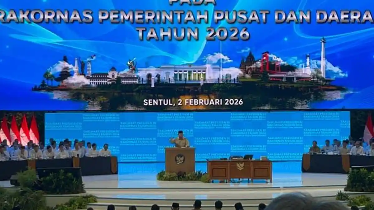 Gerah Lihat Spanduk Iklan di Banjarmasin Hingga Bogor Ganggu Estetika, Prabowo Minta Ditertibkan