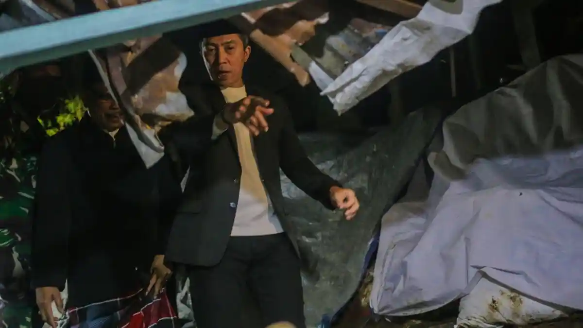 Baru Tiba dari Jepang, Dedie Rachim Langsung Terjang Lokasi Longsor Bondongan yang Makan Korban Jiwa