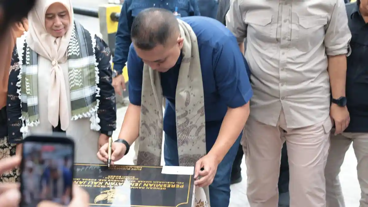 Wujudkan Komitmen Perkuat Infrastruktur, Bupati Bogor Resmikan Jembatan Kali Jantung di Cibinong