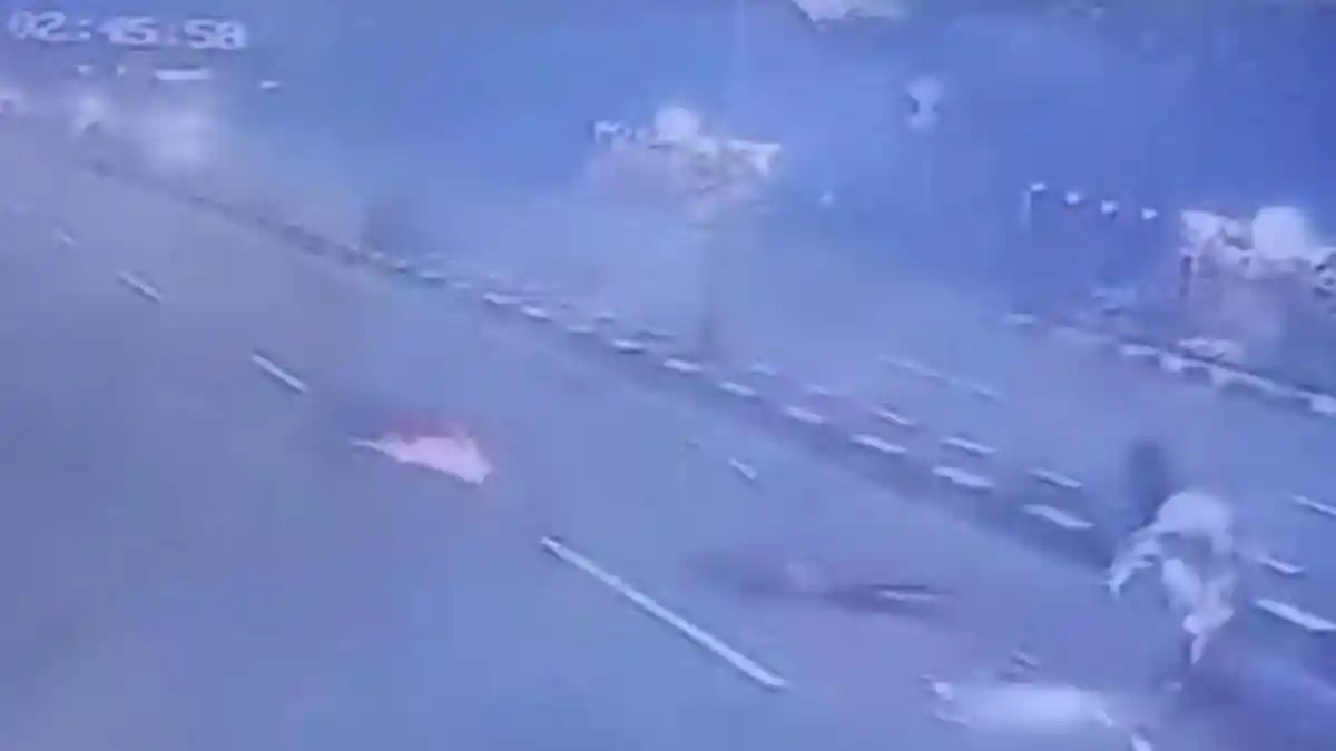 Detik-detik Kecelakaan Maut di Cibinong Bogor Terekam CCTV, Pelaku Kabur Usai Tabrak Korban