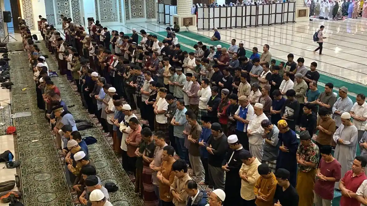 Suasana Malam Tarawih Pertama di Masjid Agung Kota Bogor