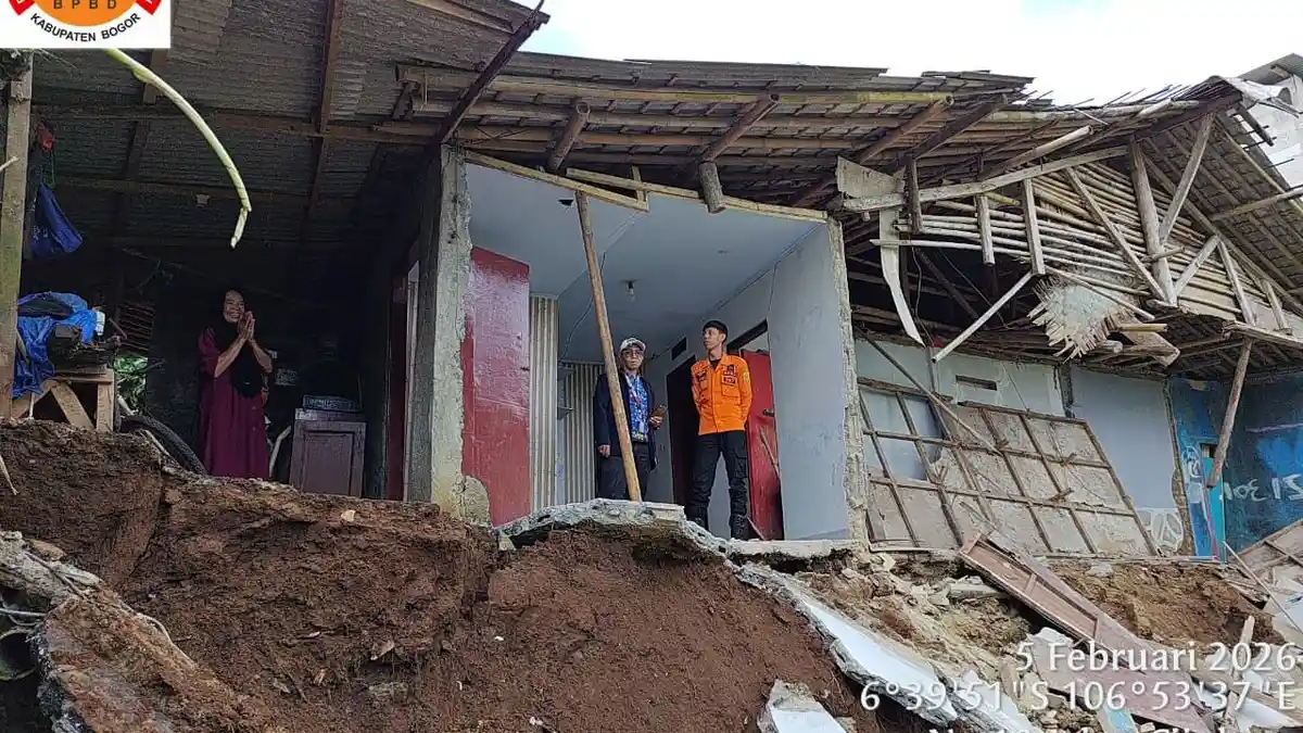Potret Rumah di Megamendung Bogor Rusak Berat Imbas Longsor, Penghuninya Terpaksa Mengungsi