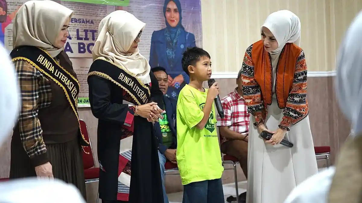 Soroti Bahaya Gadget Bagi Mata Anak, Yantie Rachim Ajak Warga Kota Bogor Rutin Datangi Taman Bacaan