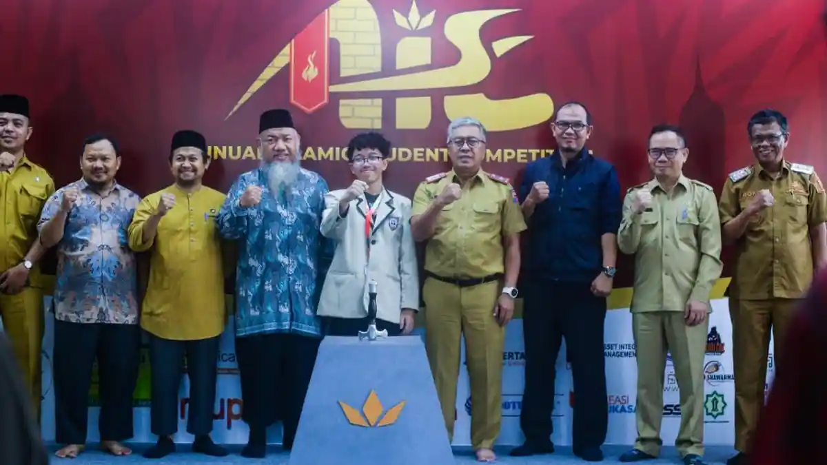 Sekda Kota Bogor Denny Mulyadi Buka AISC 2026, Tekankan Pentingnya Nilai Adab dan Kejujuran Santri