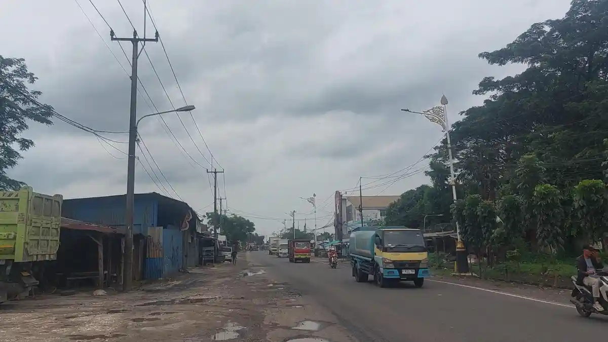Awan Mendung Selimuti Kawasan Cileungsi Bogor, Waspada Guyuran Hujan Susulan