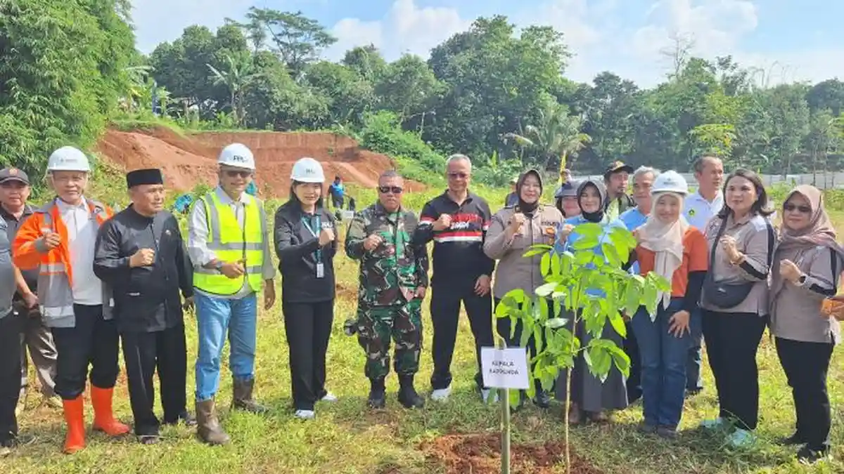 Wujudkan Program Hutan Kota 1 Kecamatan 1 Hektar, Hampir 1.000 Pohon Ditanam di Klapanunggal Bogor